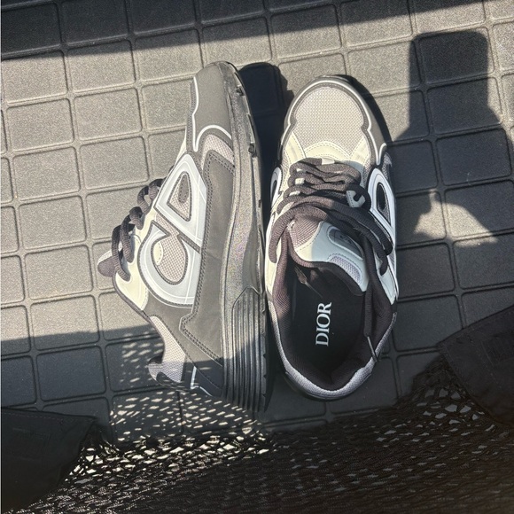 Dior Countdown Monochrome Sneakers - Picture 1 of 5